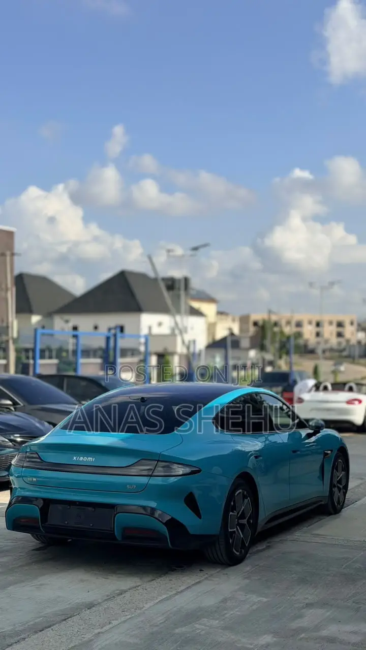 New Xiaomi SU7 Pro 2026 Blue