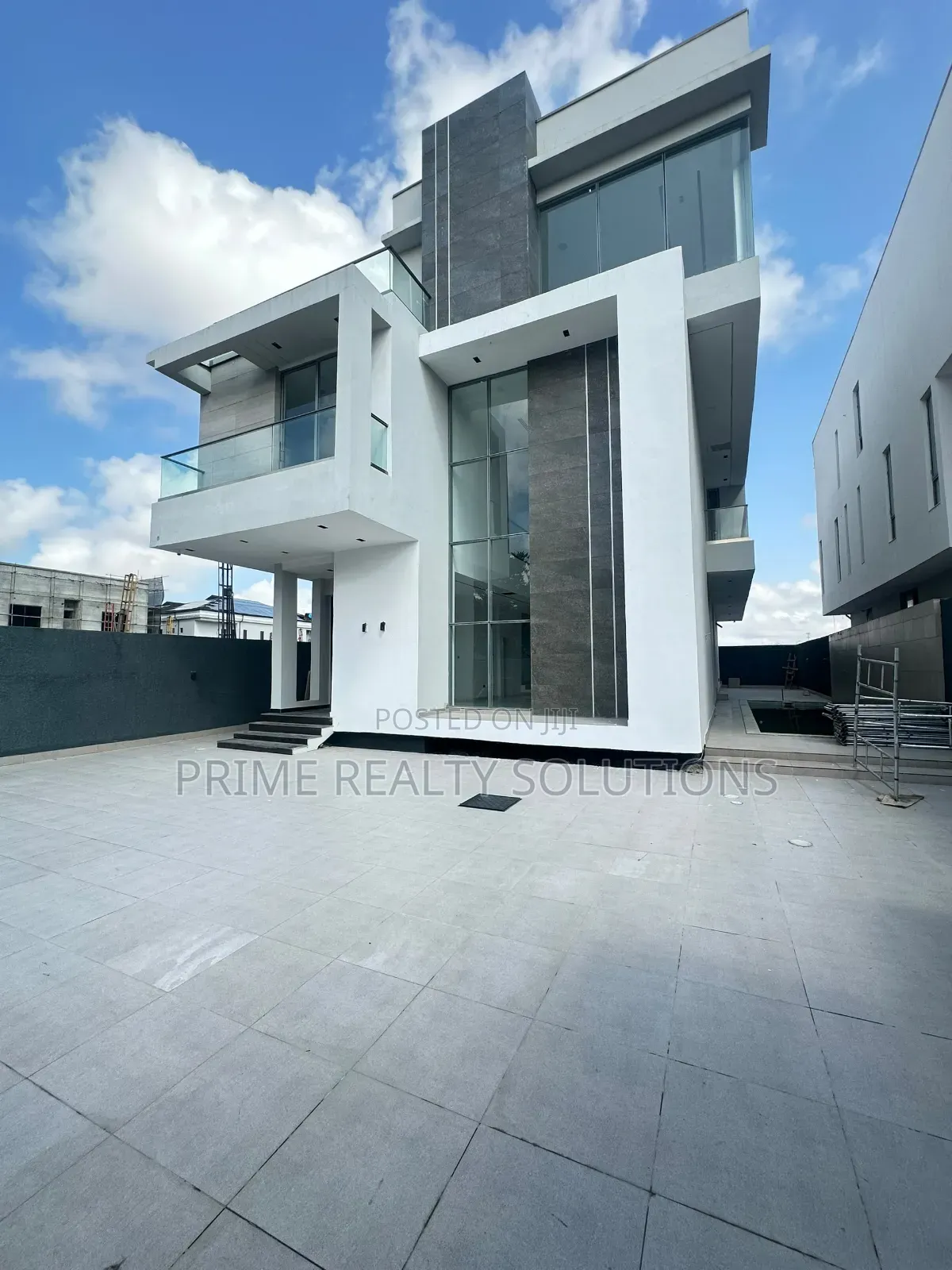 5bdrm Duplex in Old Ikoyi for sale