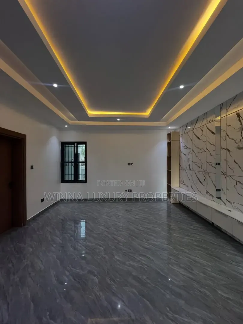 5bdrm Duplex in Wuye for rent