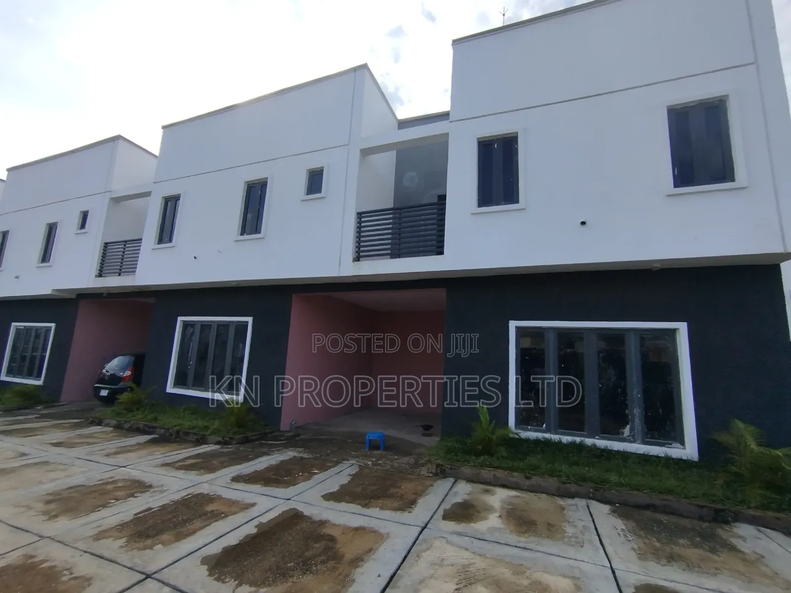 3bdrm Duplex in Airport Road, FHA for rent