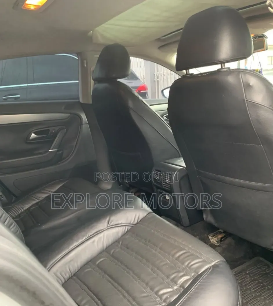 Volkswagen Passat 2009 Silver