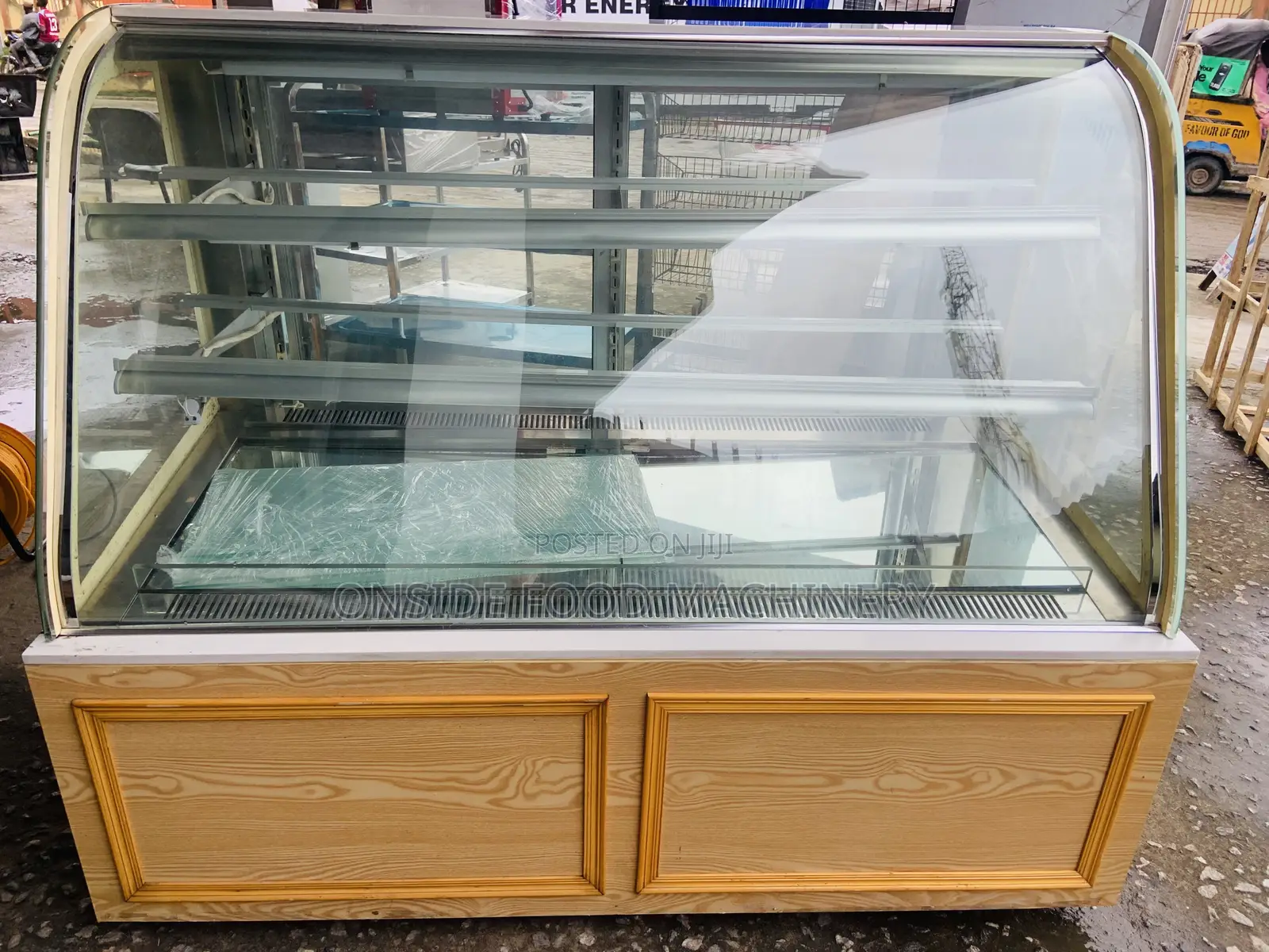 Standing Cake Display Chiller