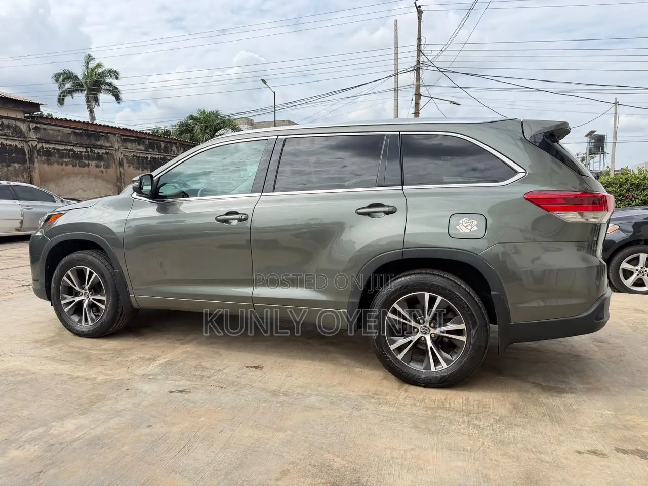 Toyota Highlander XLE V6 4x4 (3.5L 6cyl 6A) 2016 Green
