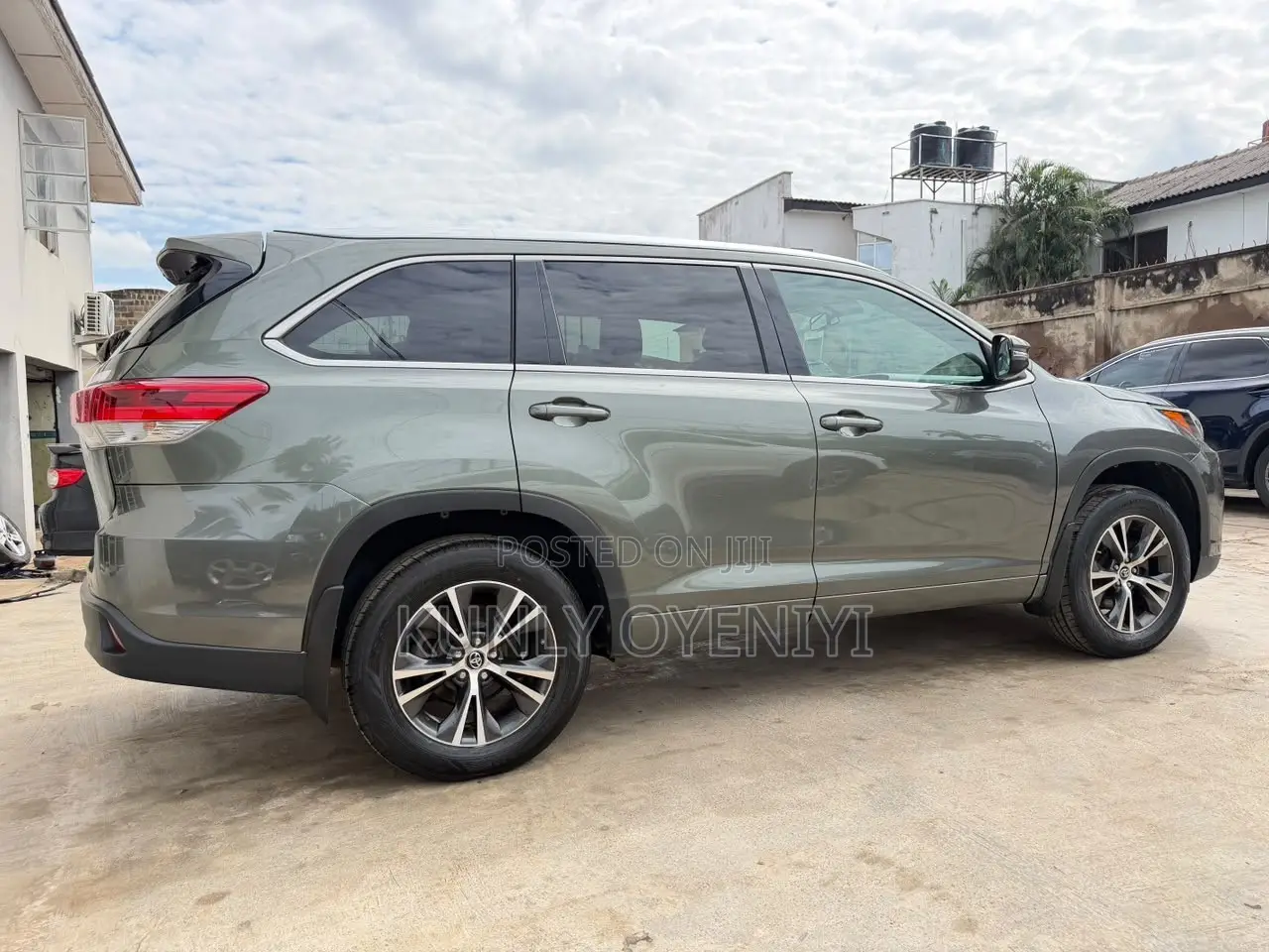 Toyota Highlander XLE V6 4x4 (3.5L 6cyl 6A) 2016 Green
