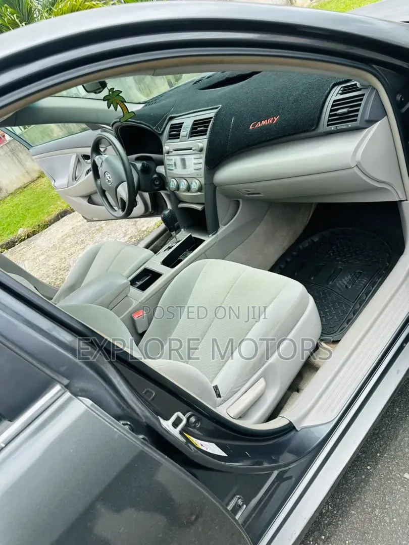 Toyota Camry 2008 Gray