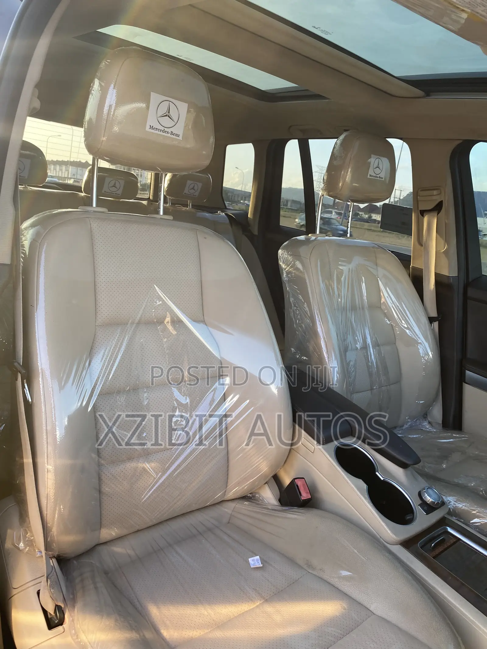 Mercedes-Benz GLK-Class Base GLK 350 4dr AWD 4MATIC (3.5L 6cyl 7A) 2015
