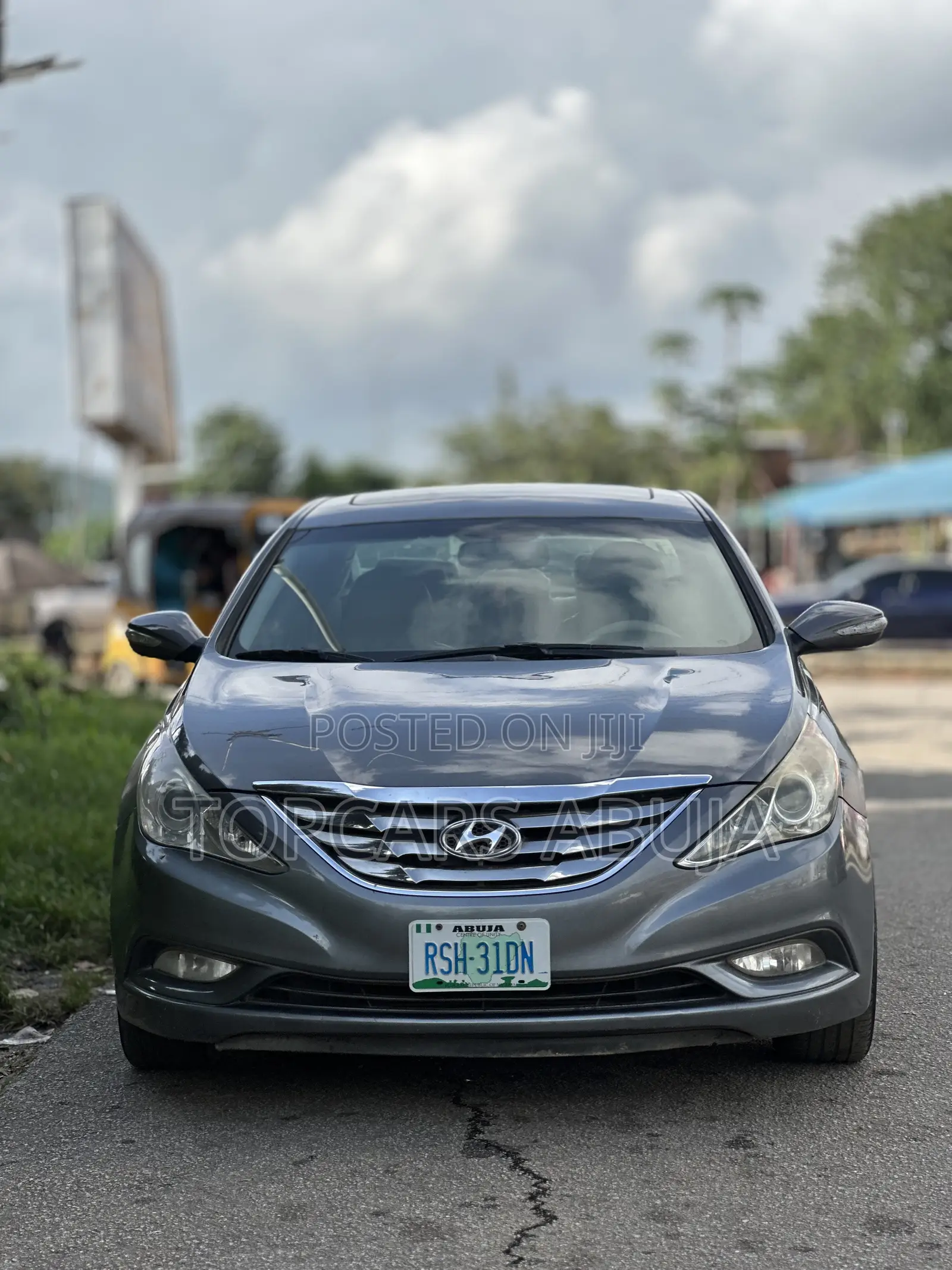 Hyundai Sonata Limited Sedan FWD (2.4L 4cyl 6A) 2011 Brown
