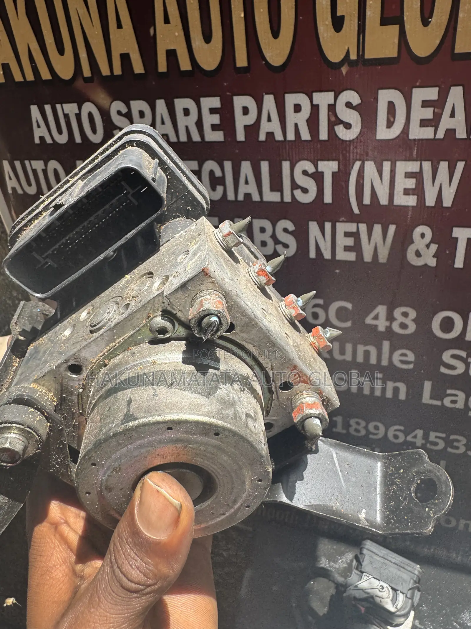 Mitsubishi L200 2015–2018 ABS System Module