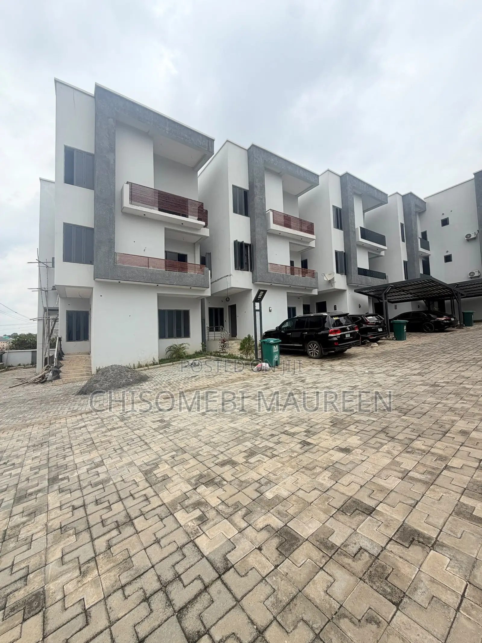 4bdrm Duplex in Mabushi for sale