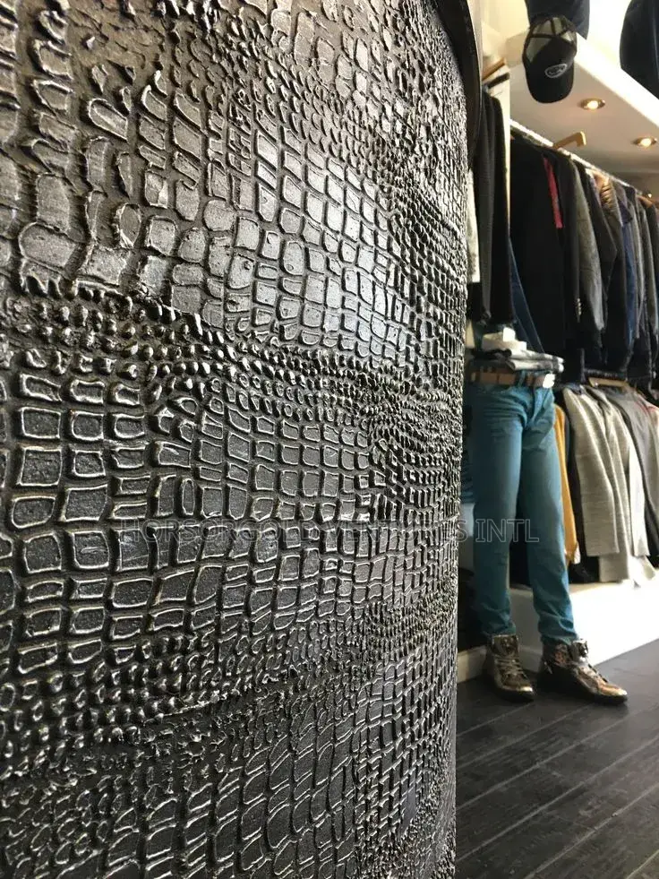 The Crocodile Effect Paint