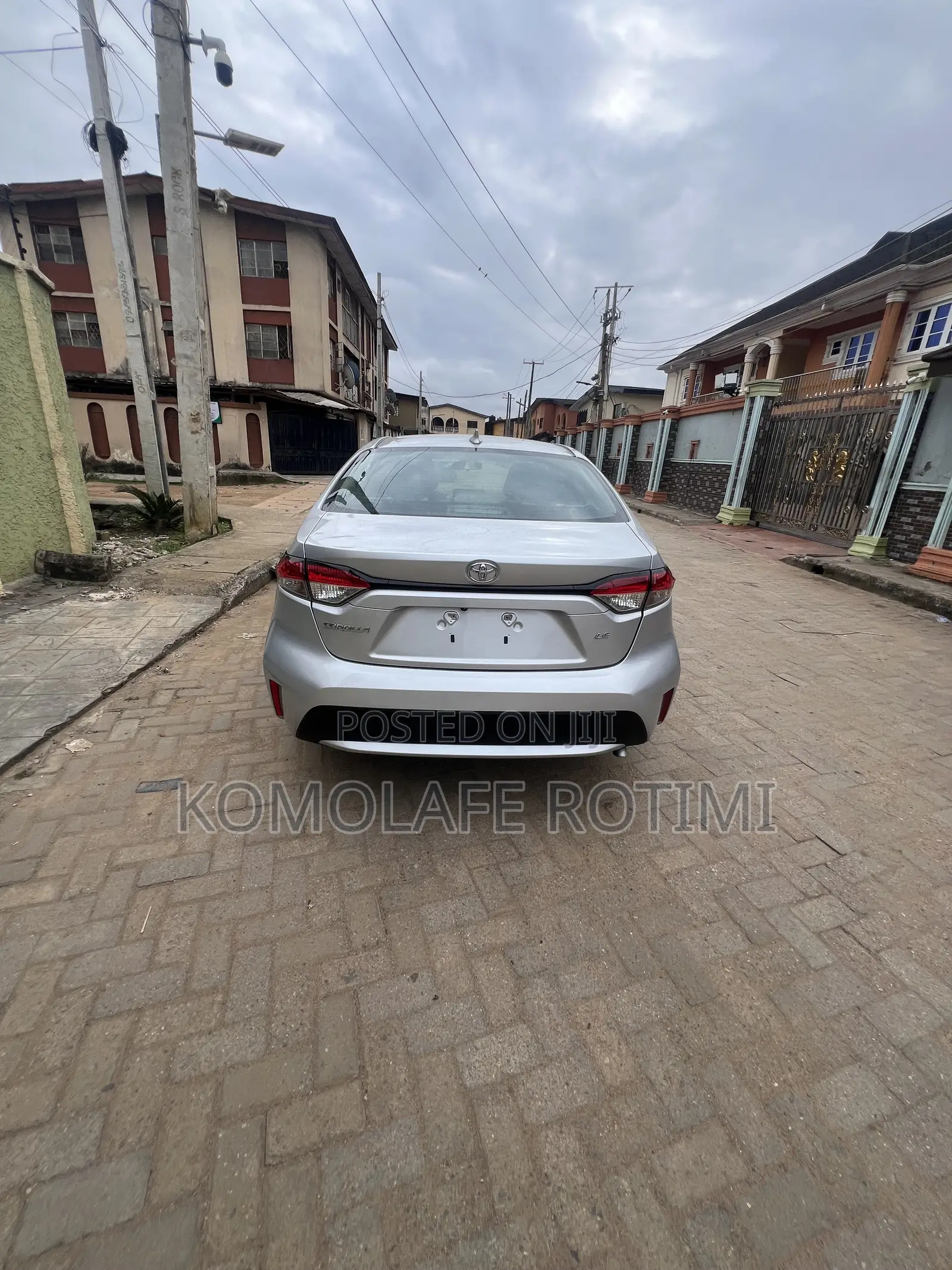Toyota Corolla LE 2022 Silver