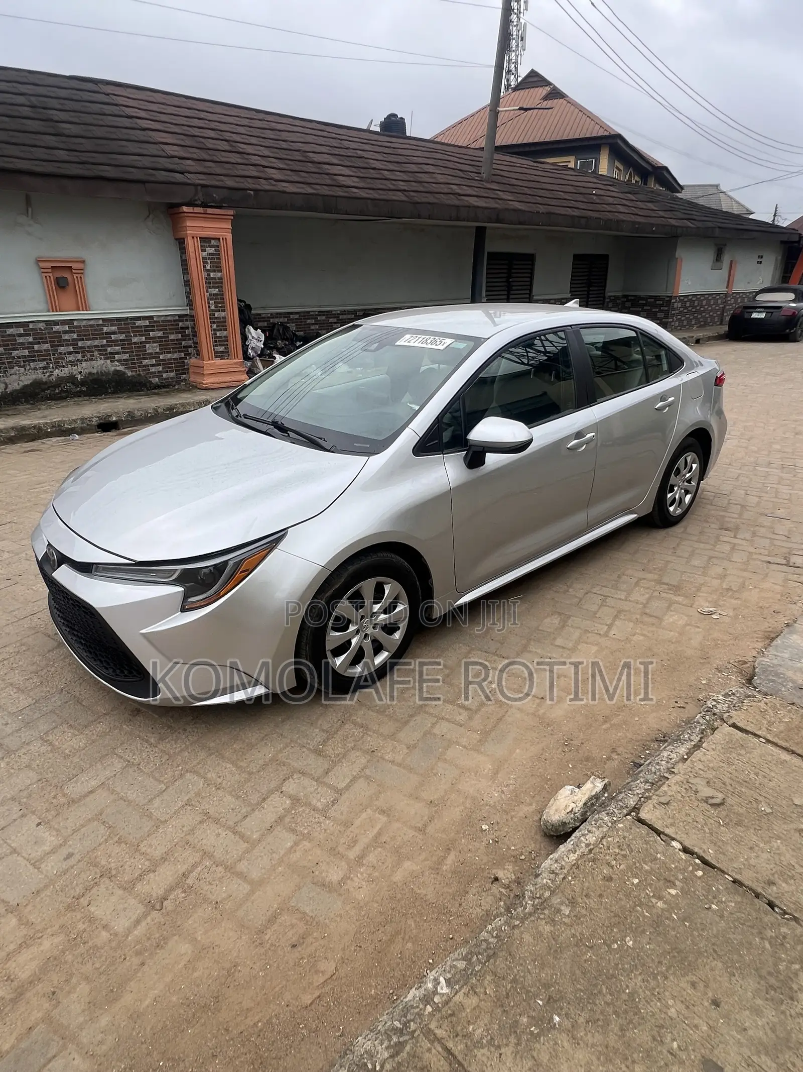 Toyota Corolla LE 2022 Silver