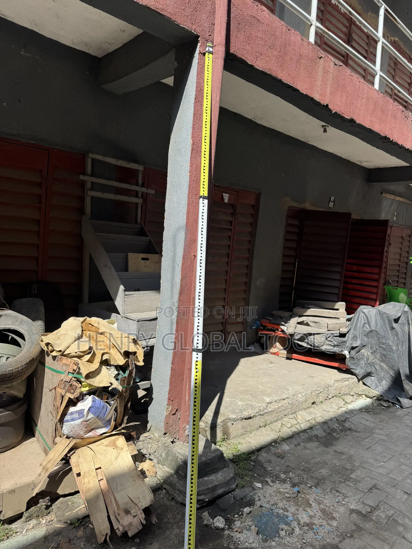 Telescopic Measuring Staff / Leveling Rod – R175A