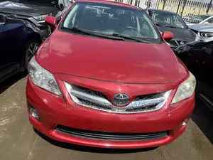 Toyota Corolla LE Special Edition 4dr Sedan (1.8L 4cyl 4A) 2013 Red