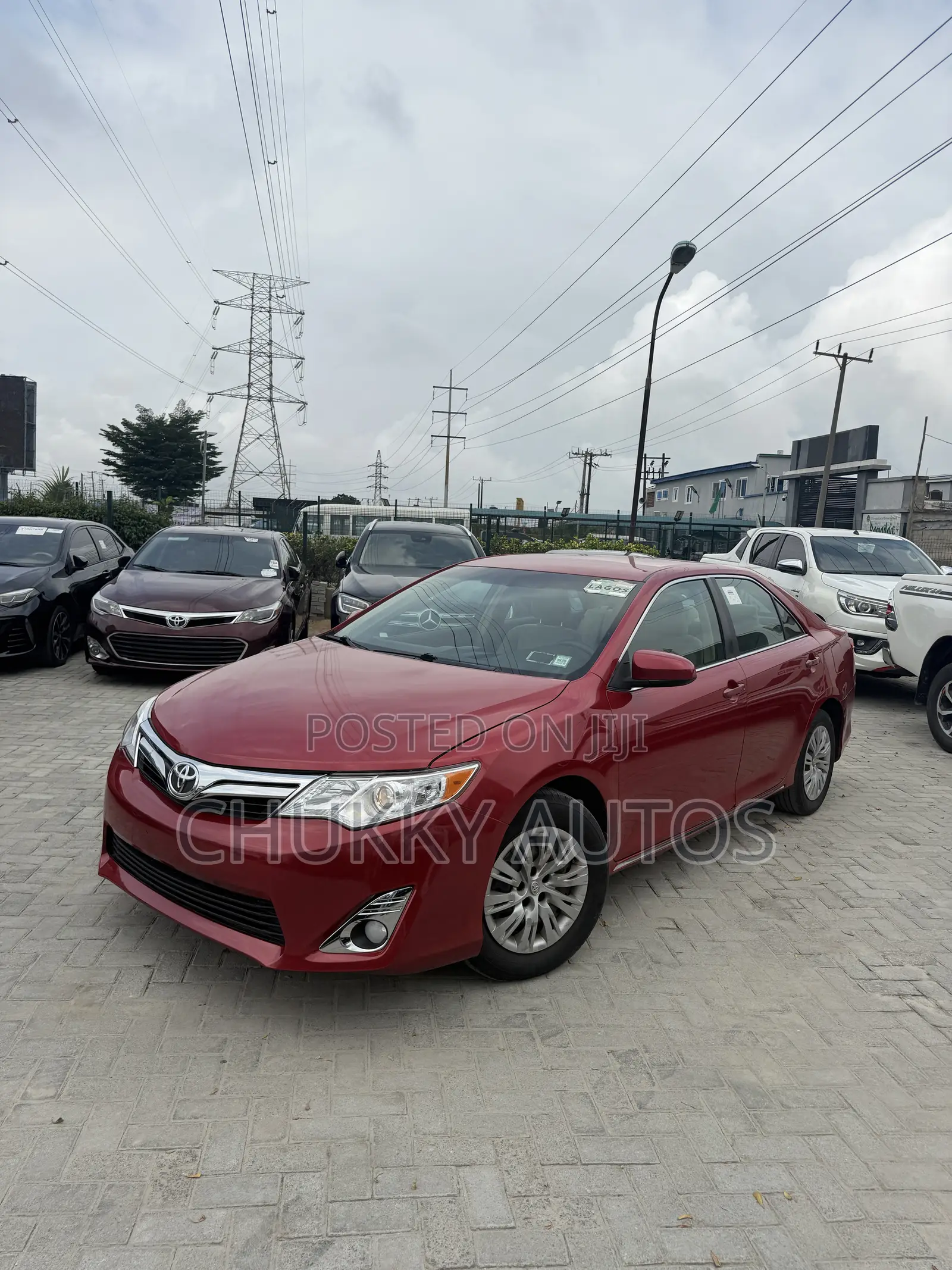 Toyota Camry LE 4dr Sedan (2.5L 4cyl 6A) 2014 Red