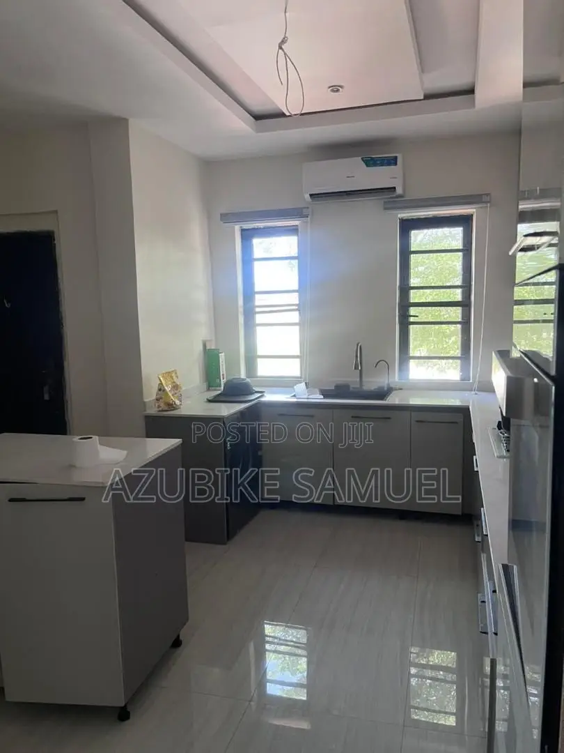 Furnished 3bdrm Apartment in Lekki Phase 1,Lagos for sale
