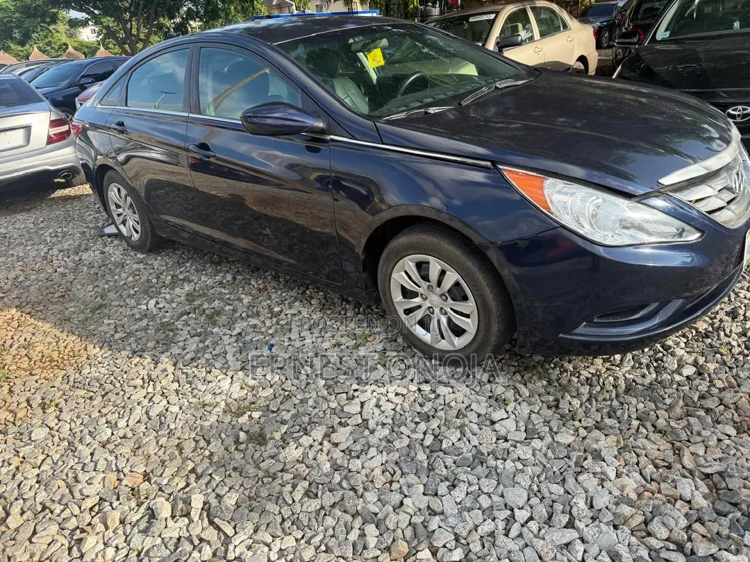 Hyundai Sonata SE 2.0T Sedan FWD (2.0L 4cyl 6A) 2012 Black