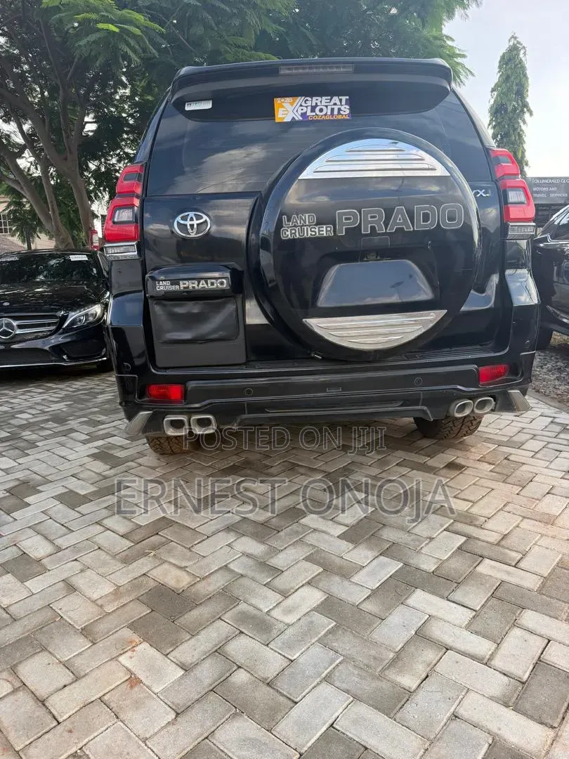 Toyota Land Cruiser Prado 2018 Black