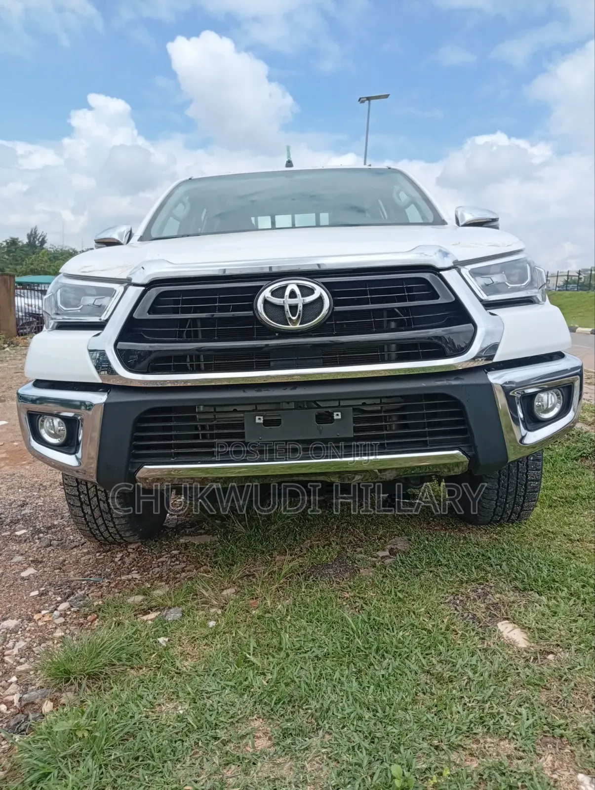 New Toyota Hilux 2025 White