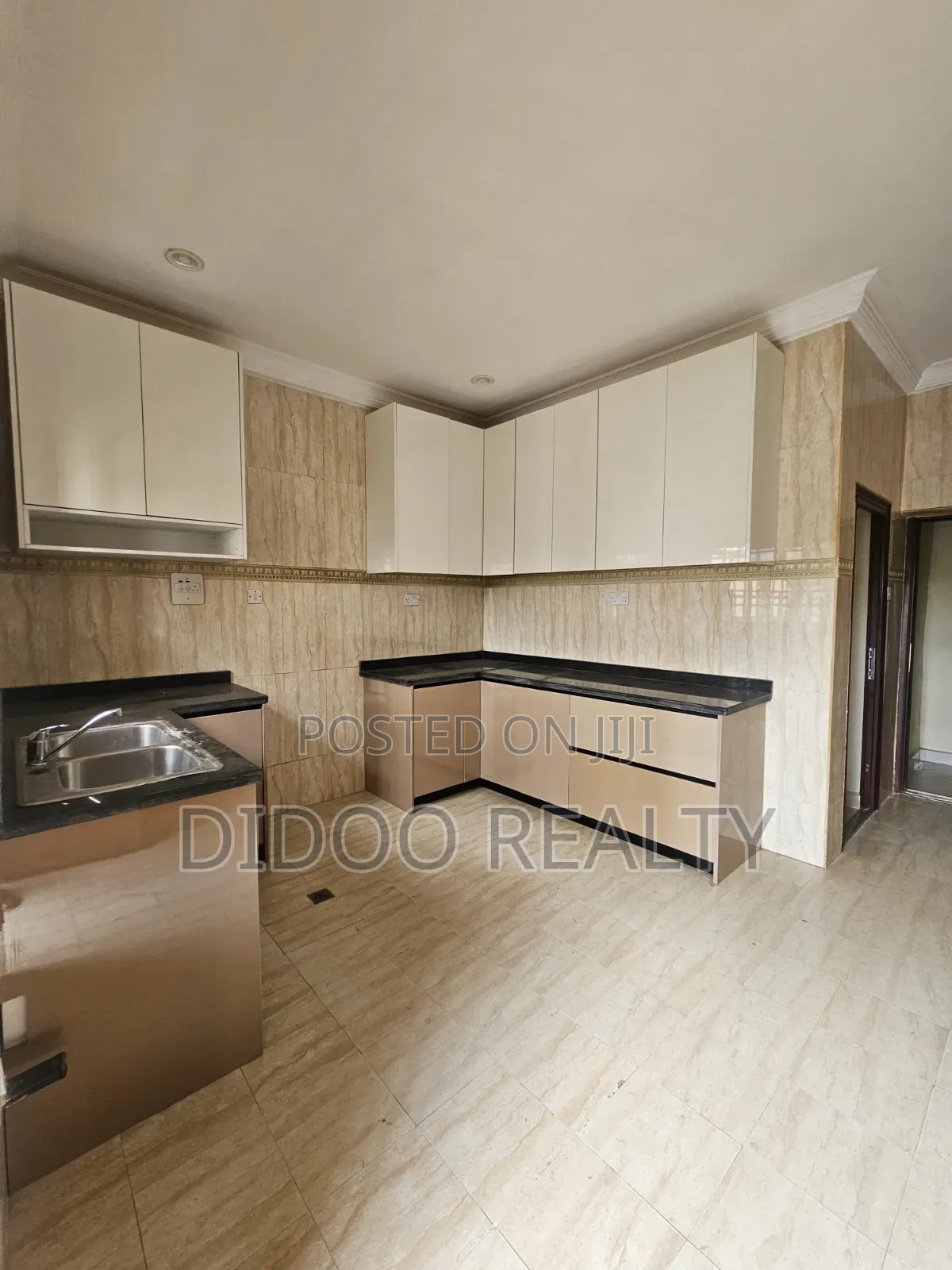 3bdrm Block of Flats in Jabi for rent