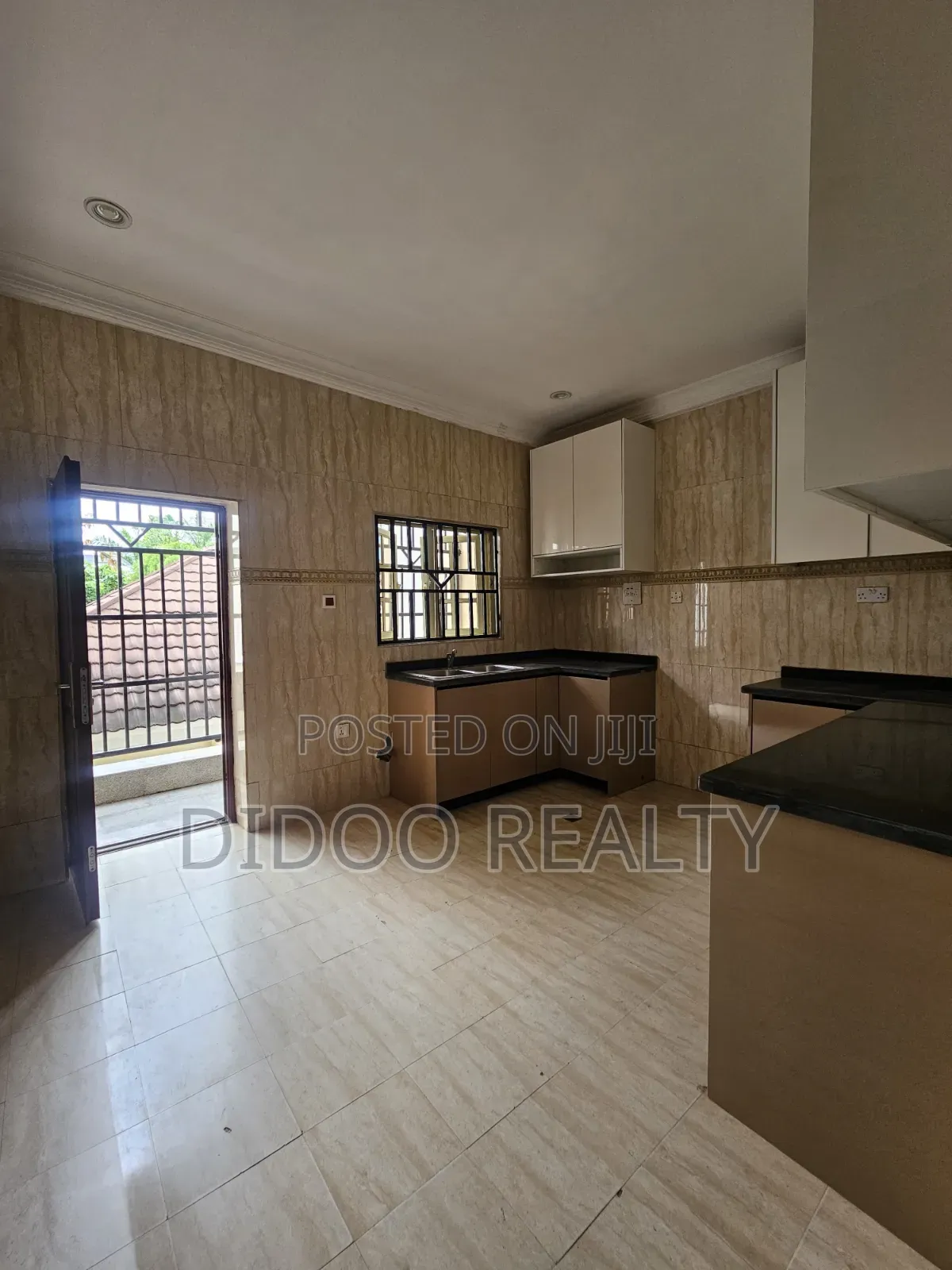 3bdrm Block of Flats in Jabi for rent