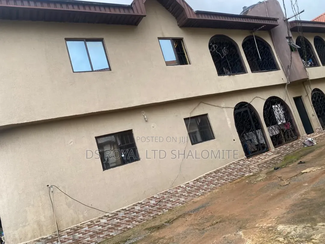 3bdrm Block of Flats in Benin City for sale