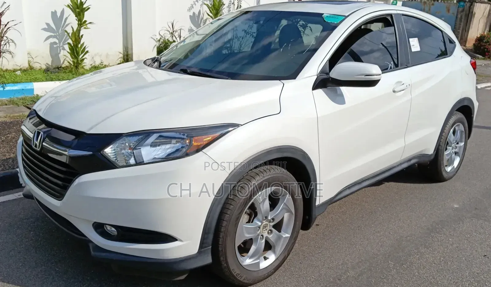 Honda HR-V 4dr SUV (1.5L 4cyl CVT) 2016 Off white