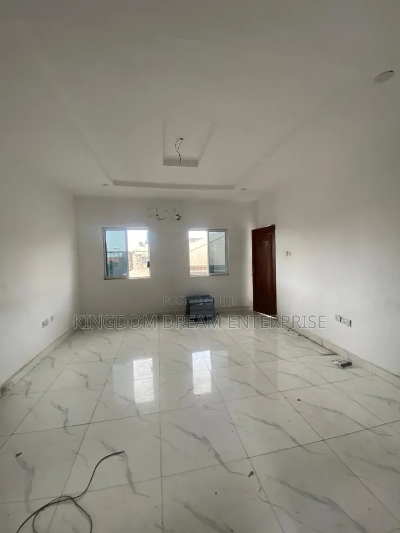 2bdrm Block of Flats in L & Estate Langbasa for rent