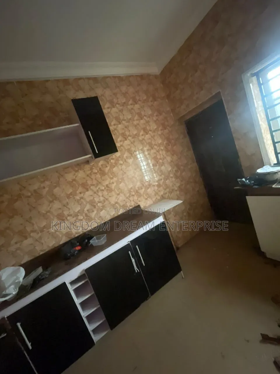 2bdrm Block of Flats in L & Estate Langbasa for rent