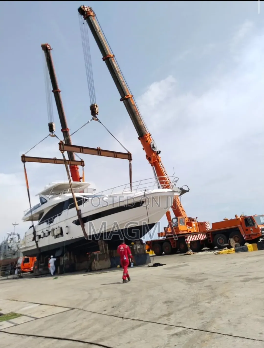 130tons Motor Crane for Lease