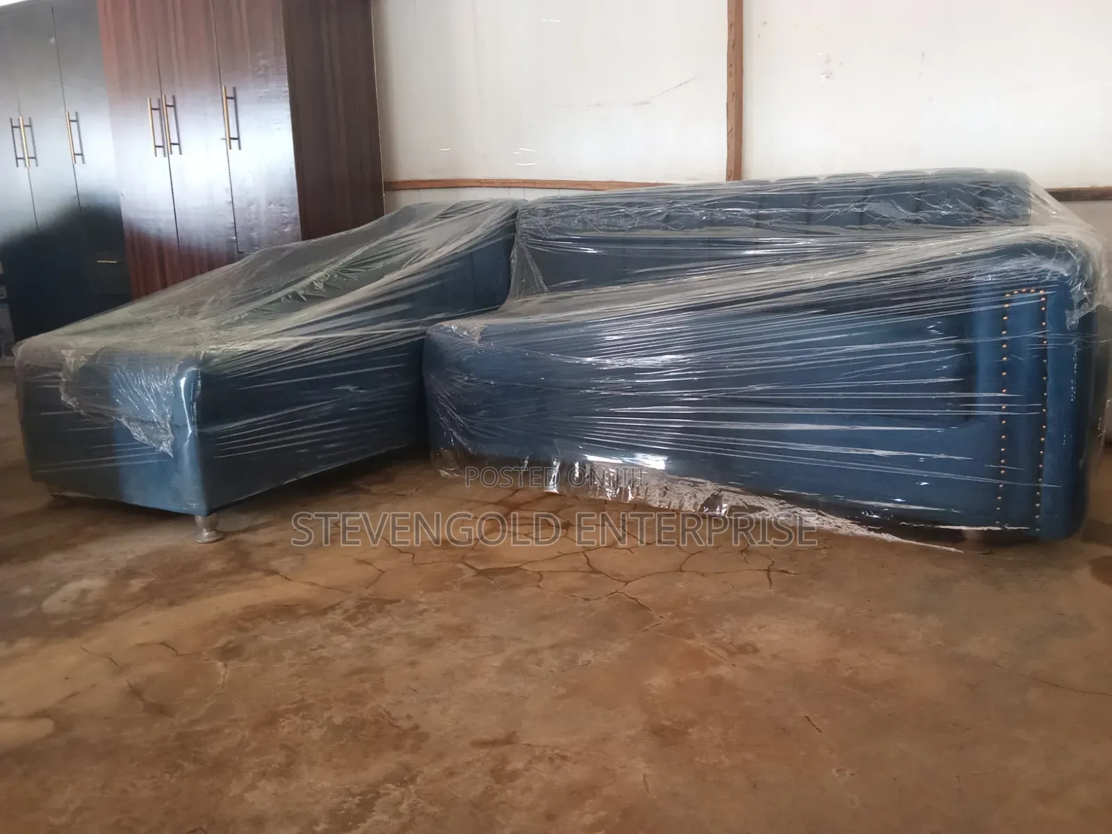 Modern L-Shaped Sofa | Soft Comfortable 2-Piece Sectional