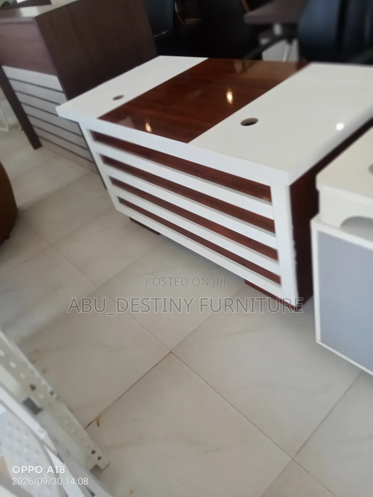 L-Shaped Executive Office Table 1.6 Meter