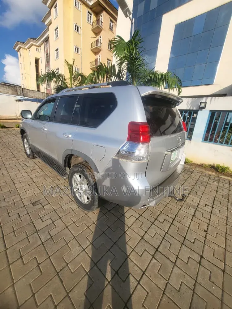 Toyota Land Cruiser Prado 2014 Silver
