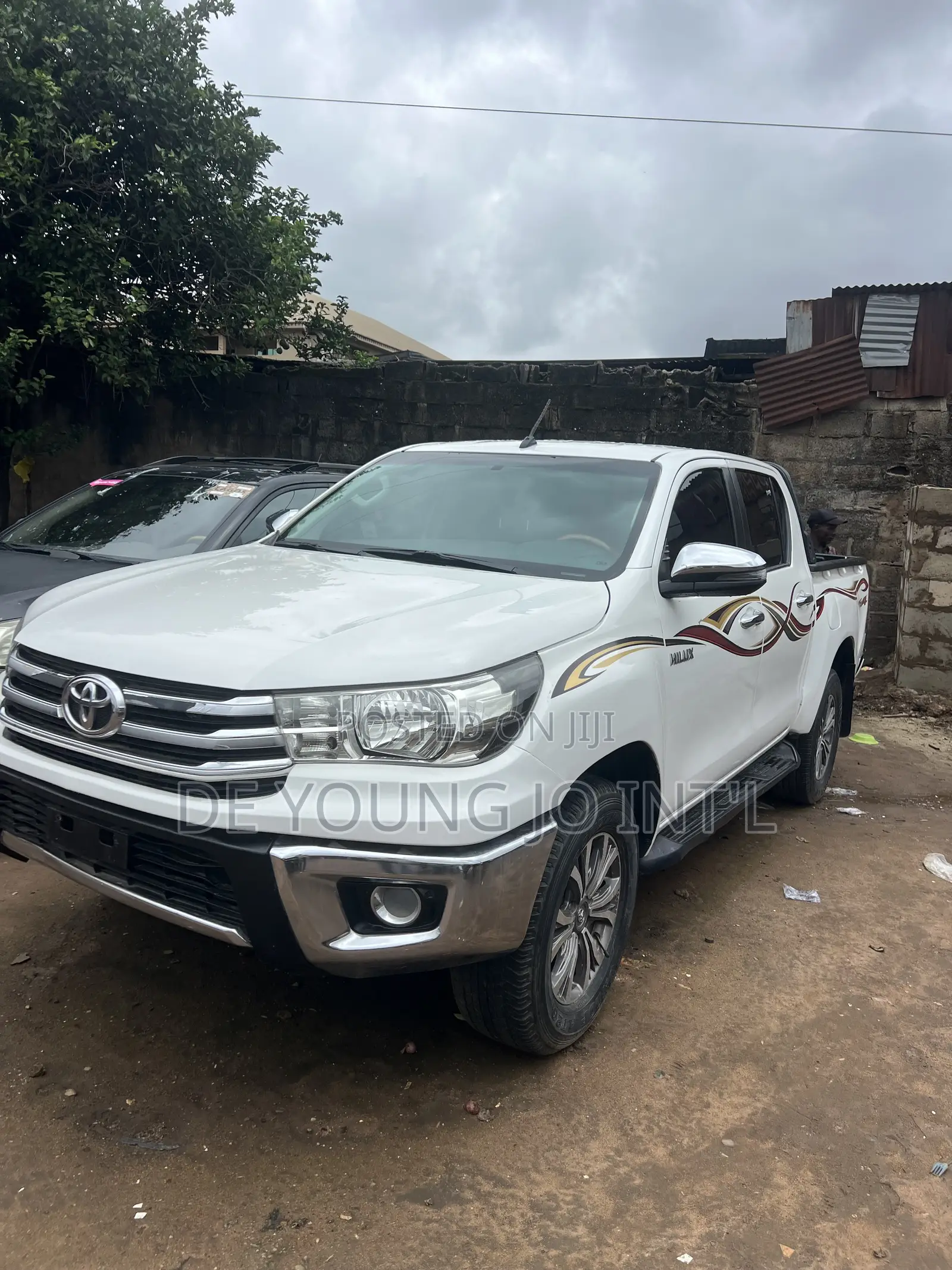 Toyota Hilux 2020 White