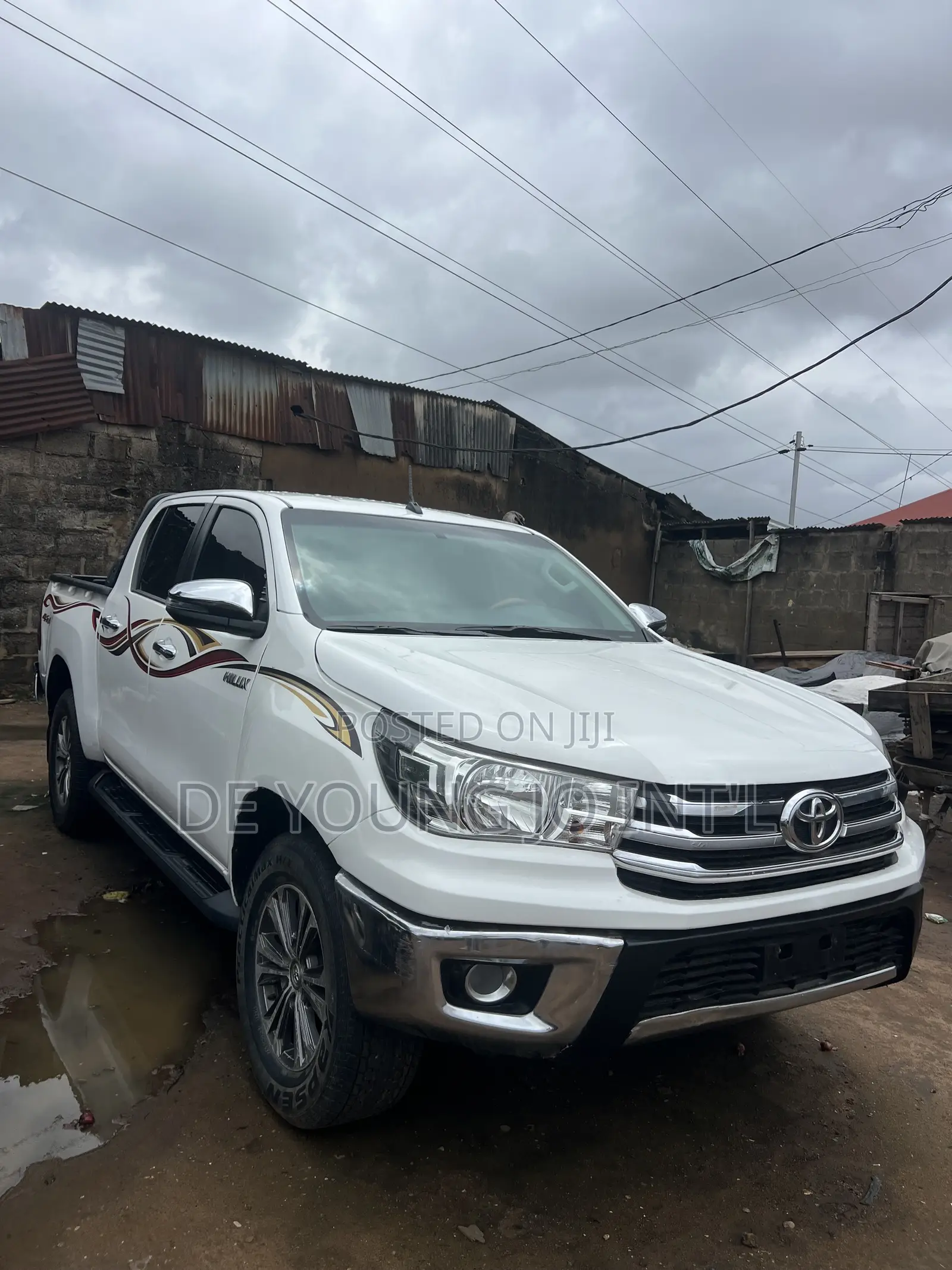 Toyota Hilux 2020 White
