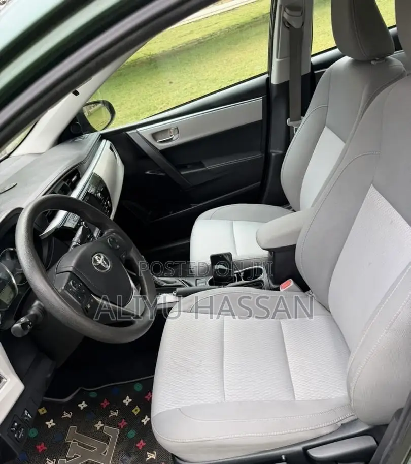 Toyota Corolla 2015