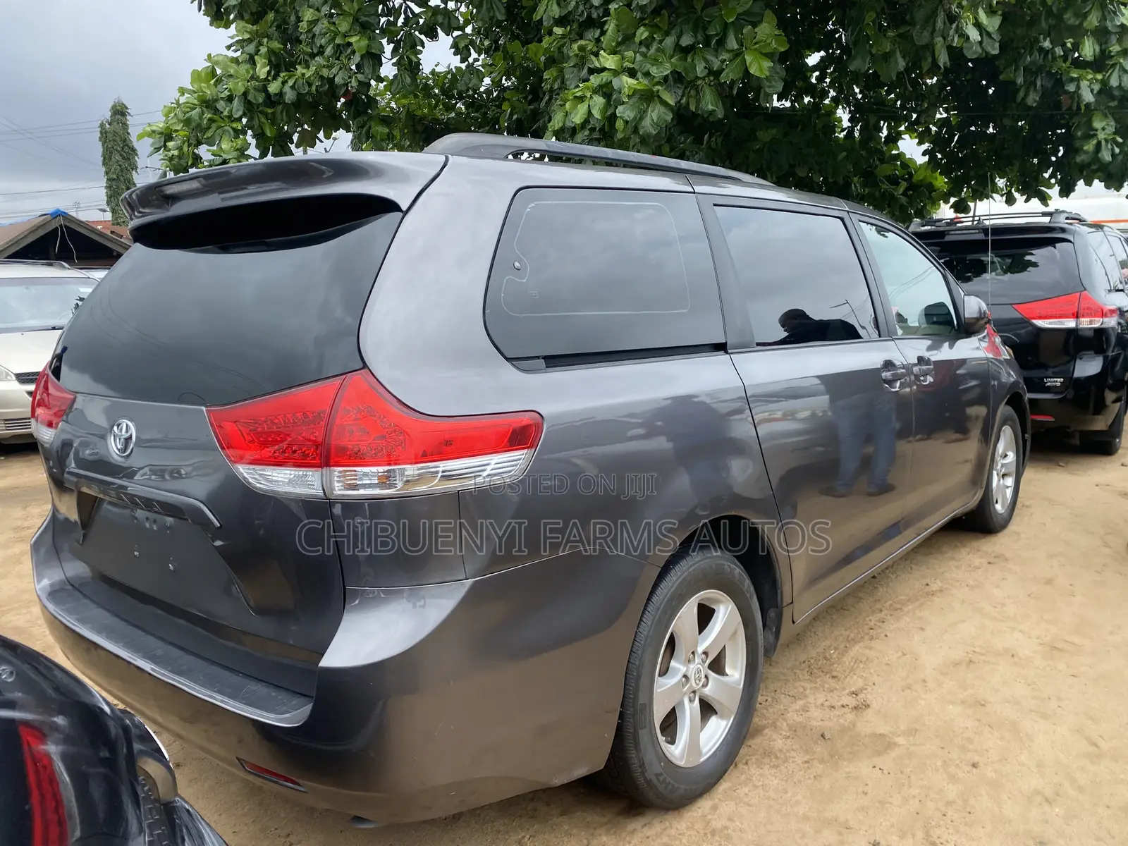 Toyota Sienna 2012 Gray