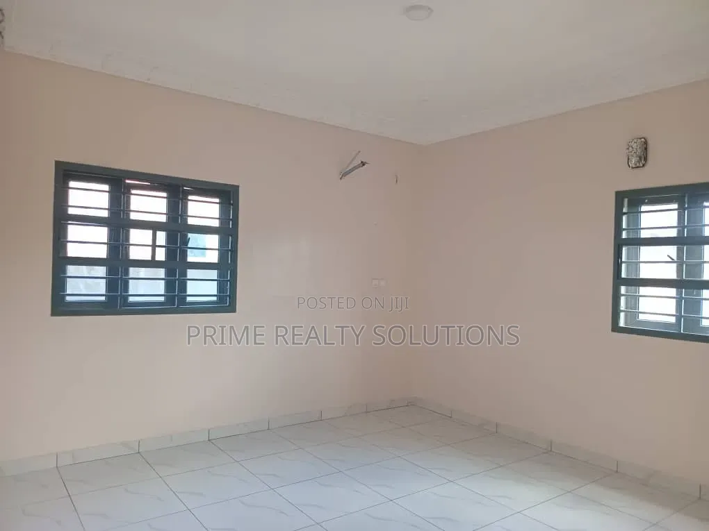 3bdrm Apartment in Lakowe for rent