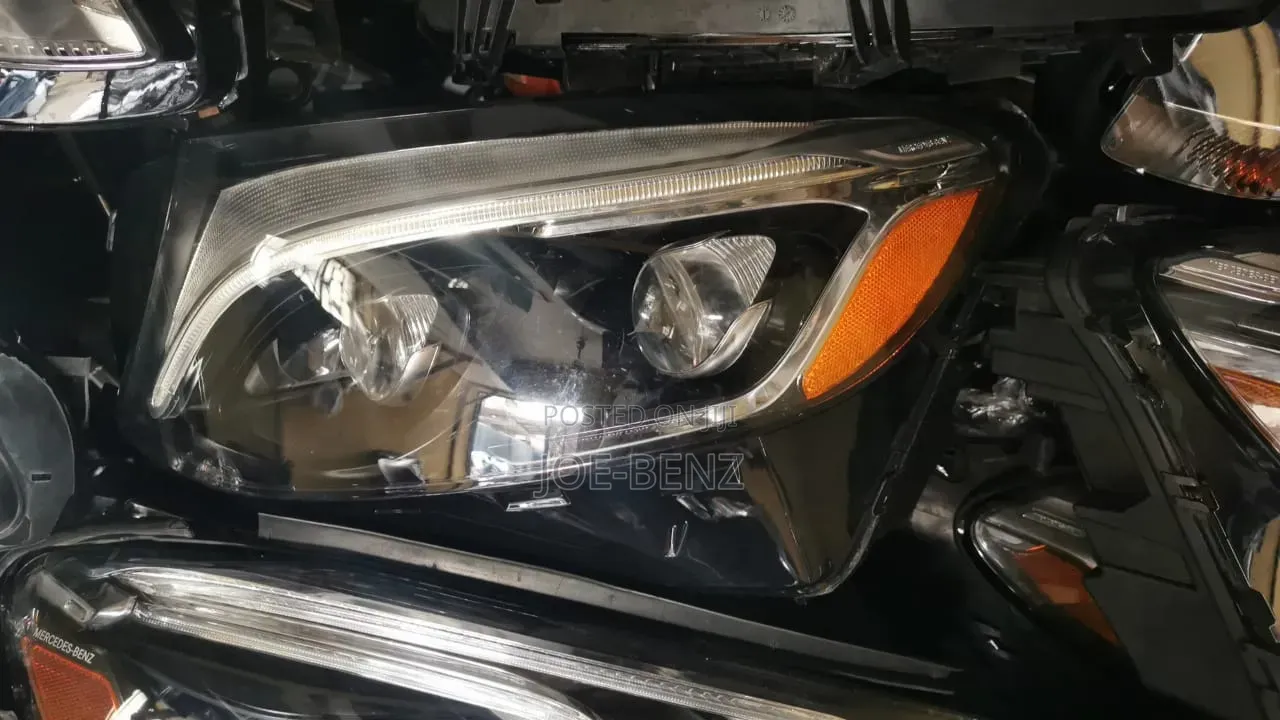 Glc300 2018 Double Beam Headlight American Spec