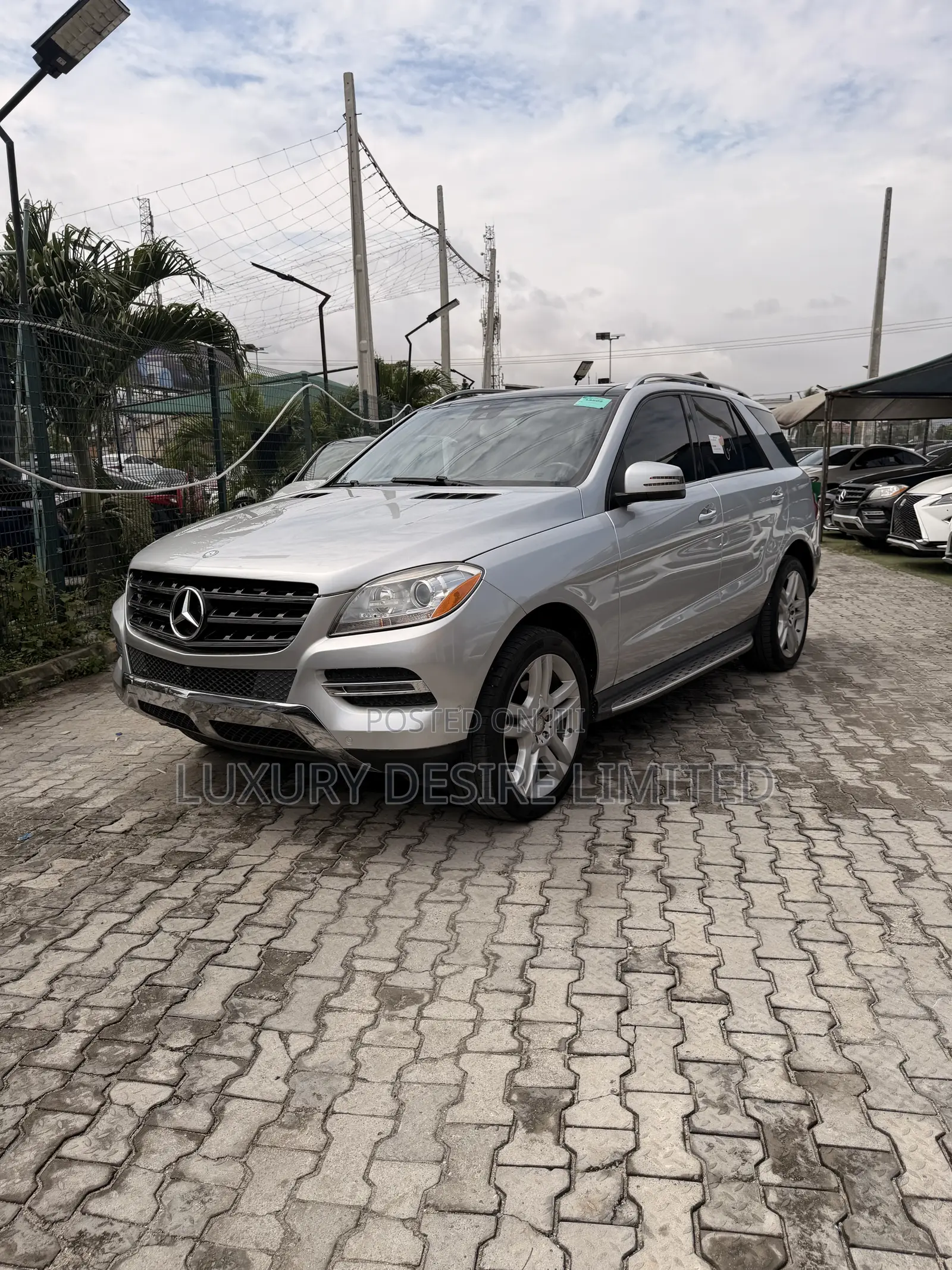 Mercedes-Benz M Class ML350 4MATIC 4dr SUV AWD (3.5L 6cyl 7A) 2015