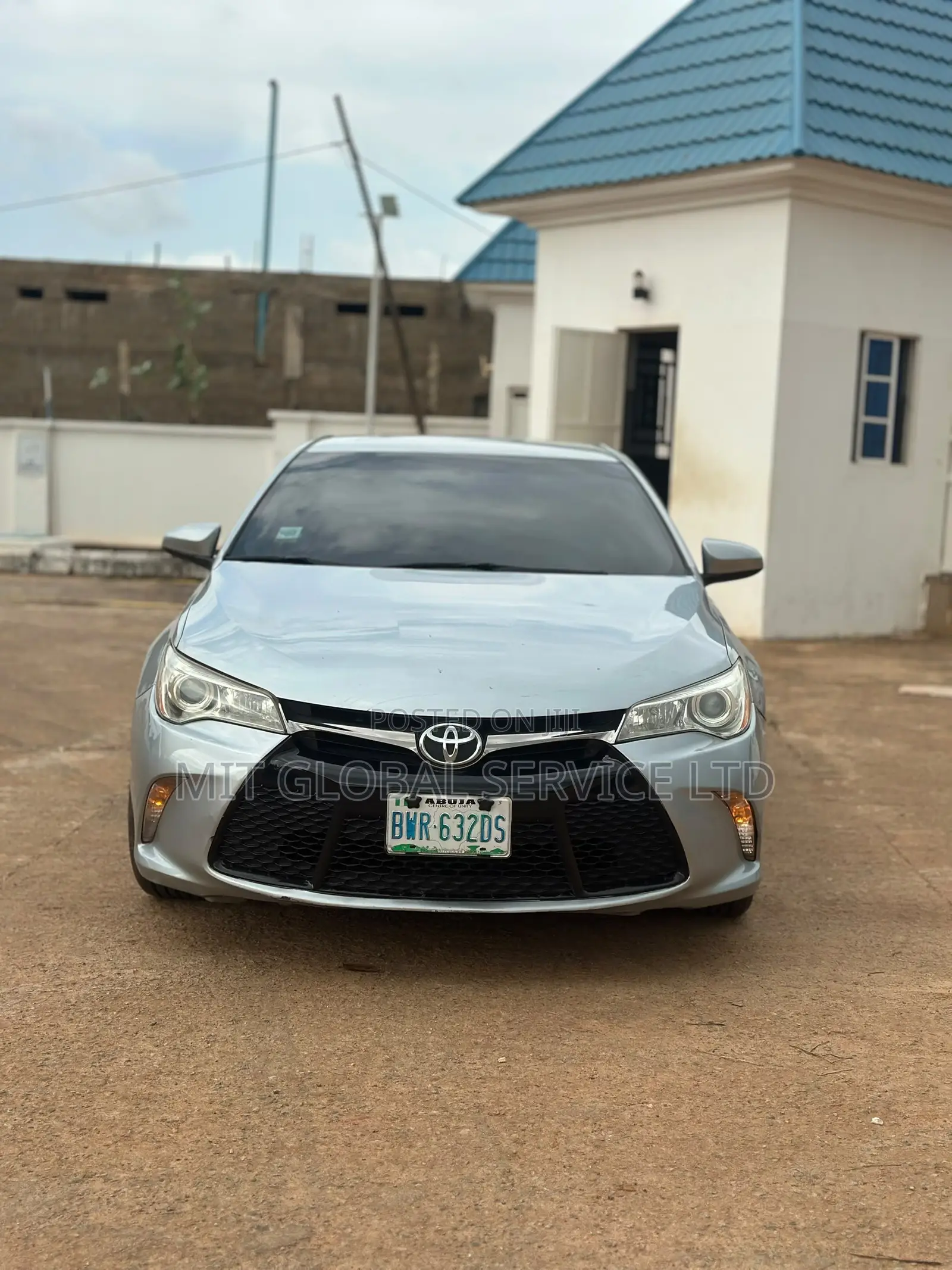 Toyota Camry SE 4dr Sedan (2.5L 4cyl 6A) 2015 Silver
