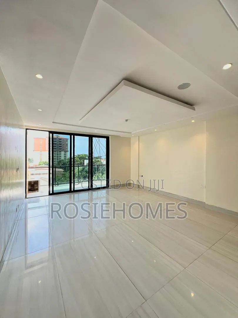 4bdrm Maisonette in Ikoyi for rent