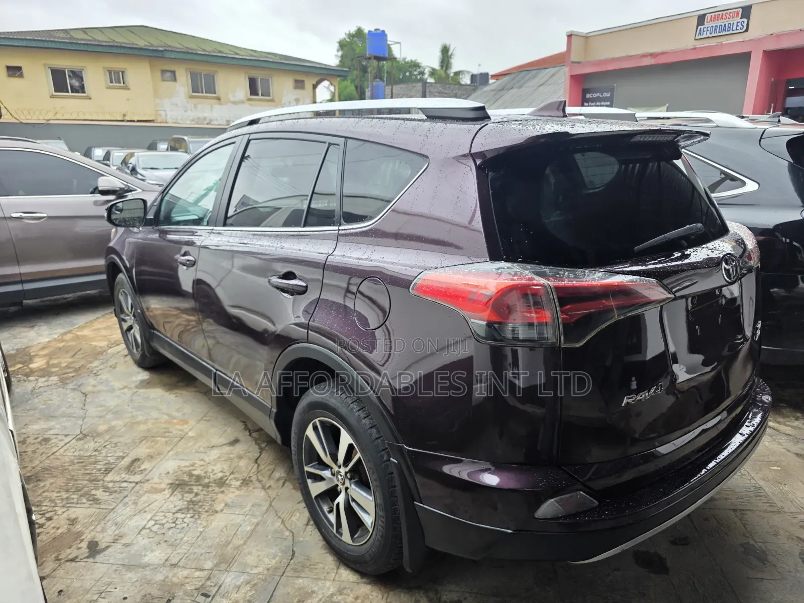 Toyota RAV4 LE AWD (2.5L 4cyl 6A) 2016 Red