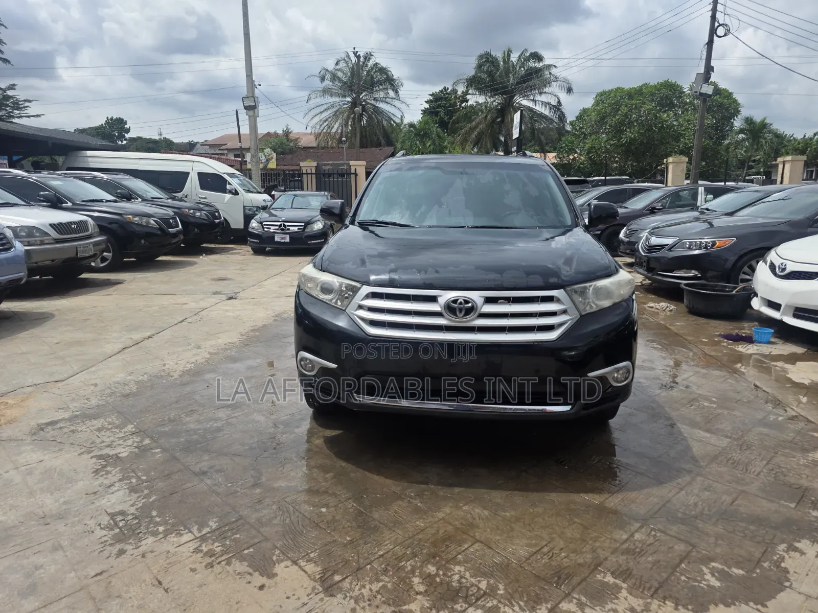 Toyota Highlander Limited 3.5l 4WD 2013 Black