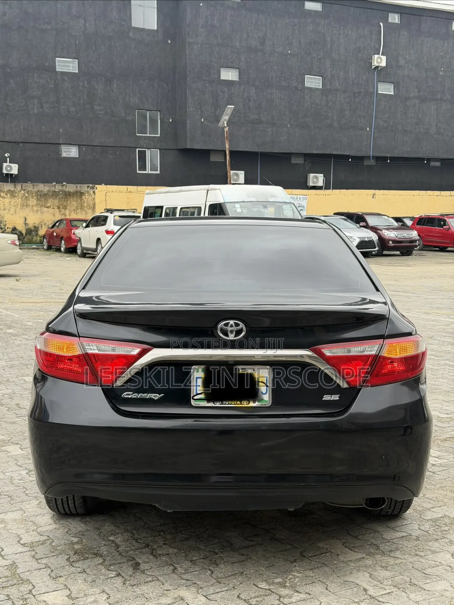 Toyota Camry SE 4dr Sedan (2.5L 4cyl 6A) 2015 Black