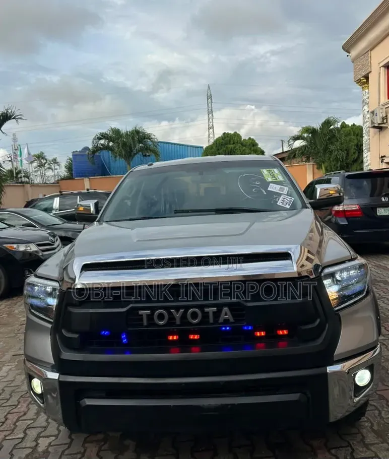 Toyota Tundra 2016