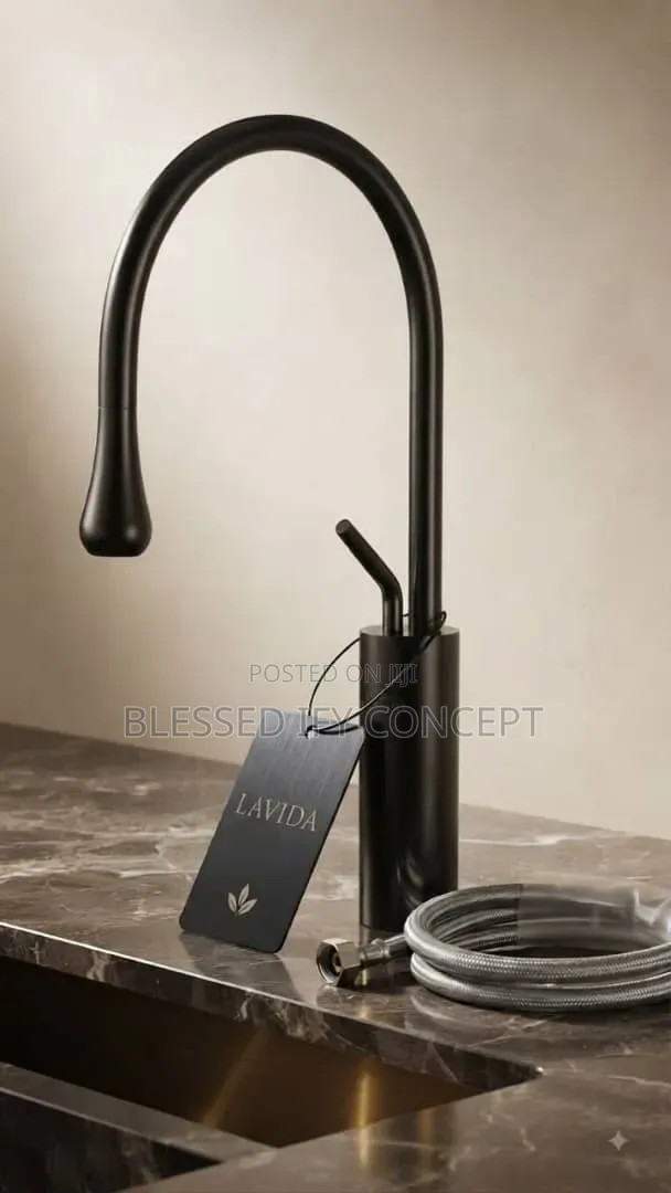 High Quality Luxury Lavida Black Elegant Swan Spout Basin Mixer Tap