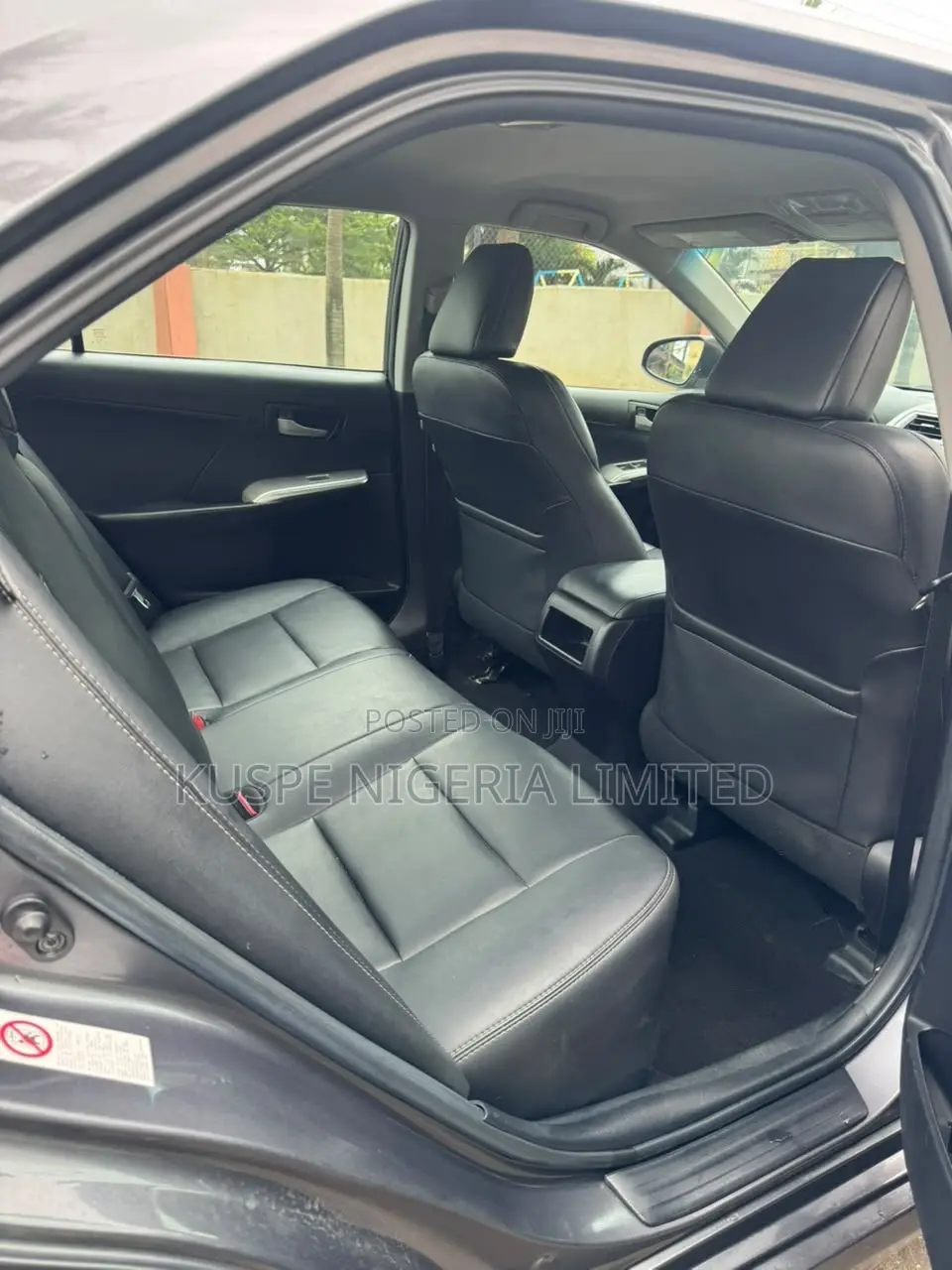 Toyota Camry SE 4dr Sedan (2.5L 4cyl 6A) 2014 Gray