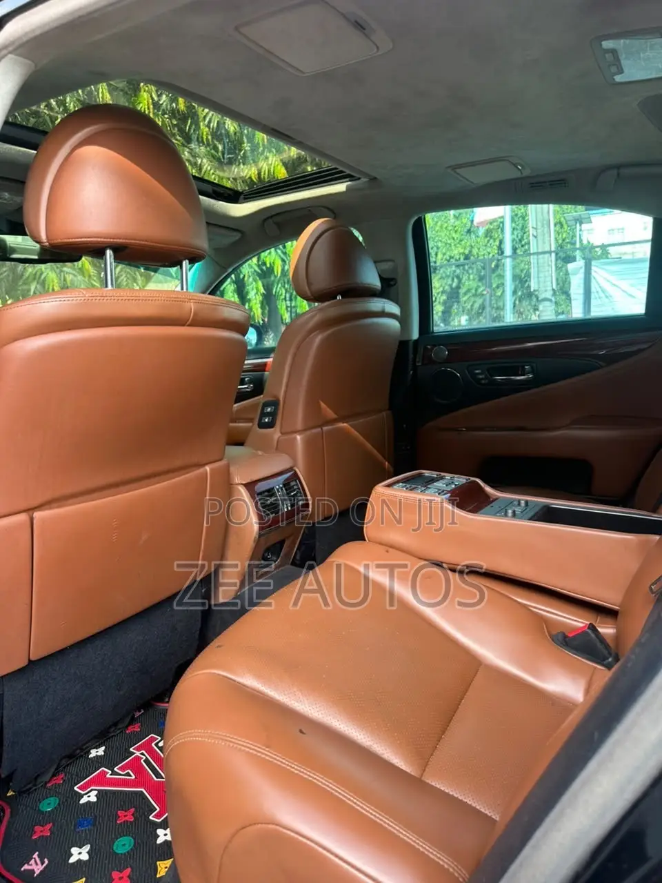Lexus LX 470 Sport Utility 2007 Black