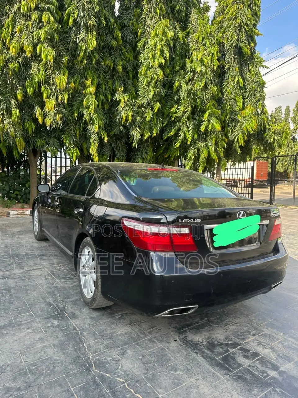 Lexus LX 470 Sport Utility 2007 Black